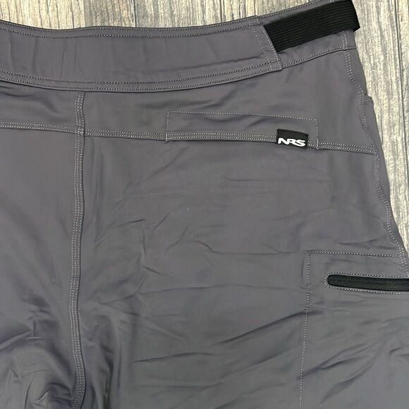 🔥🔥 NRS GUIDE Performance Graphite Gray Cargo Shorts Men Size 34 - PERFECT - Picture 6 of 8